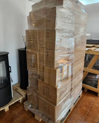 Řekli jsme se, že při pondělí to dáme tak zlehka 😄😄🙈 A jaké máte pondělí vy? #EcoFriendly #EsotecPower #ESOTEC #ecoenergy...